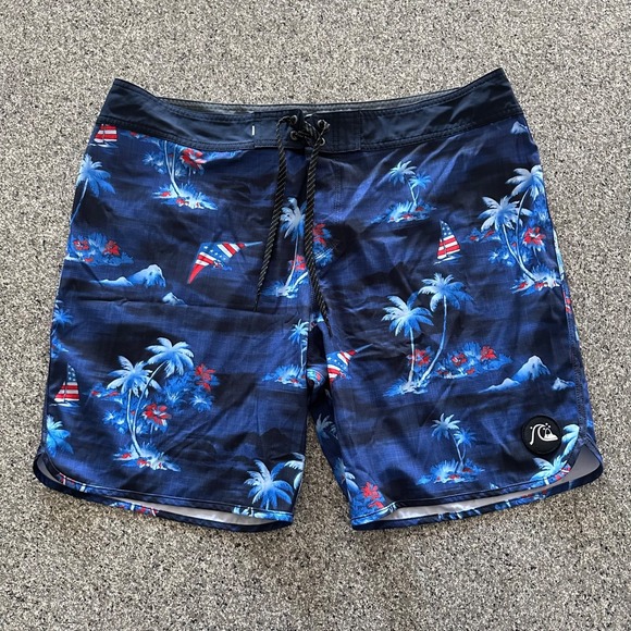 Quiksilver Board Shorts Highline 18.5" Mens Size 38 Palm USA Patriotic Navy Blue - Picture 1 of 8